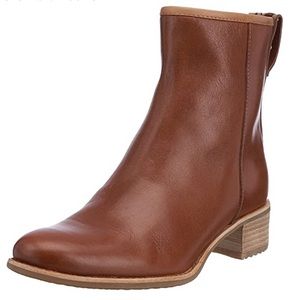 Timberland Genuine Leather Women's Flora Booties
